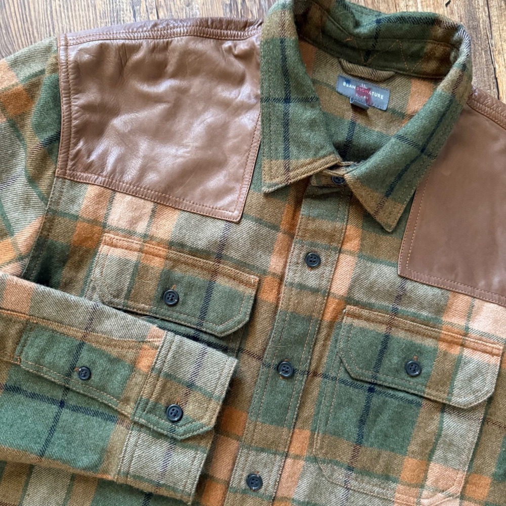 L.L. Bean‎ Signature Wool Flannel Shirt Mens XL Green Leather Patch Slim Fit VTG